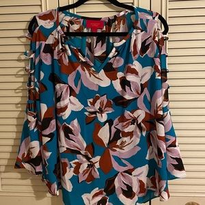 Jennifer Lopez blouse. Multi. Size XXL